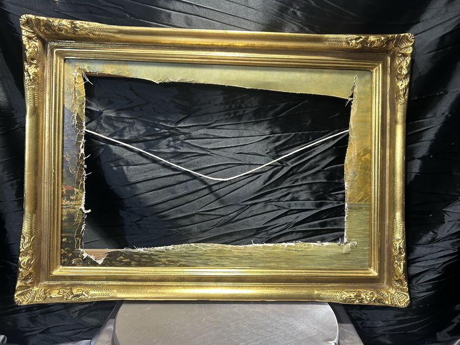 Rama na obraz – drewniana – złocona i zdobiona – 70 cm