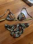 Vendo varios bikinis- 10 euros cada um