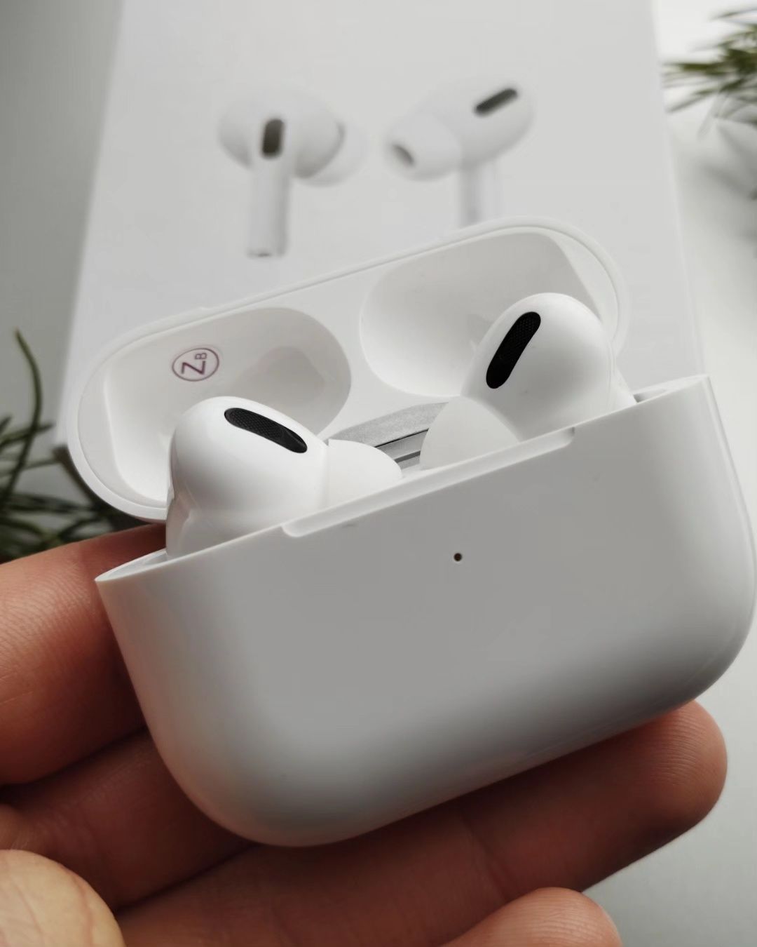 Бездротові навушники AirPods Pro