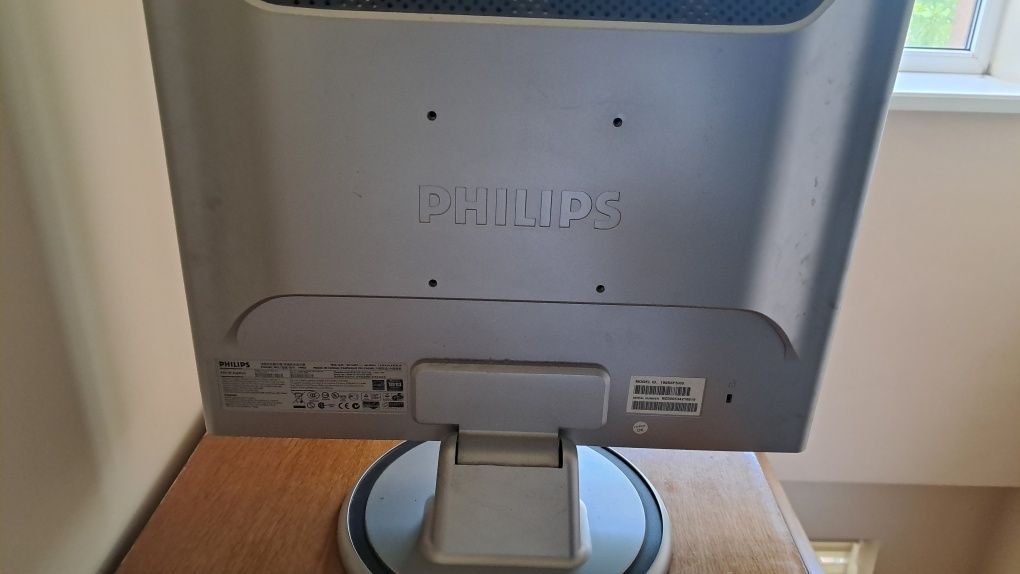 Монітор Philips 19"