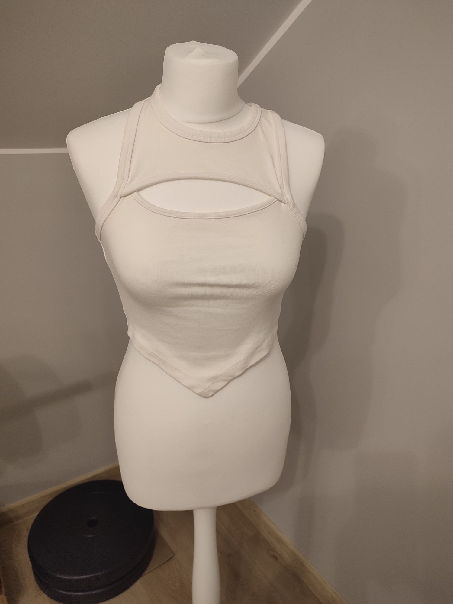 Cropp biały crop top
