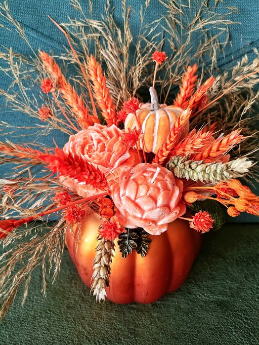 Ogłoszenie sprzedażowe – Jesienna kompozycja handmade w wazonie dyni