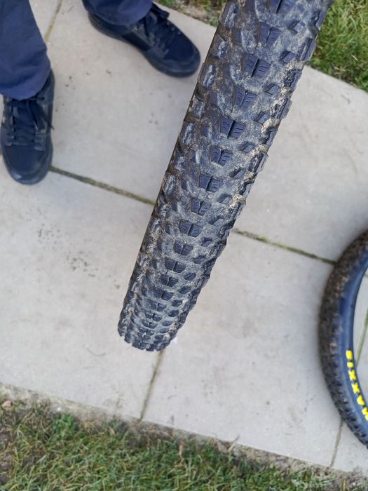 Opony Maxixs forekaster, ardent race 27, 5