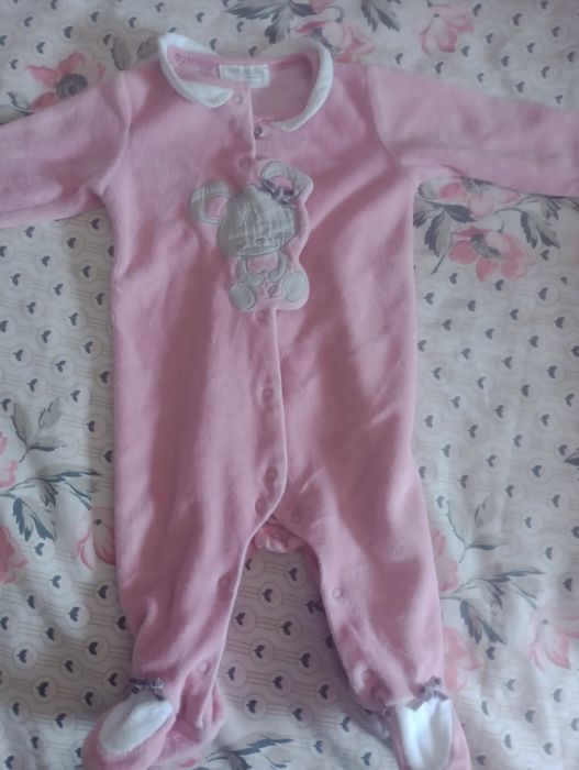 Roupa de bebê menina