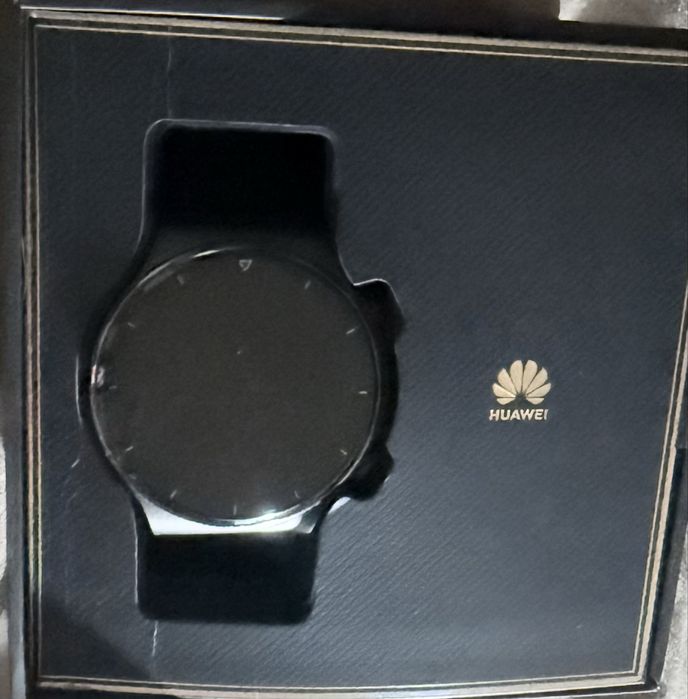 Watch HUAWEI GT 2 Pro