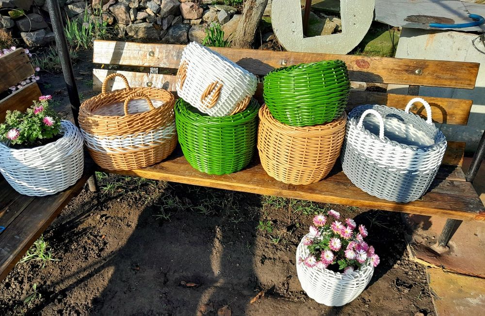 Кашпо з ротангу, горщики для квітів і не тільки