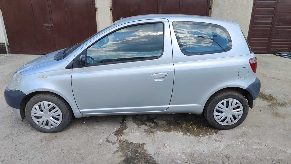 Toyota Yaris 1.0 VVT-i 2002r