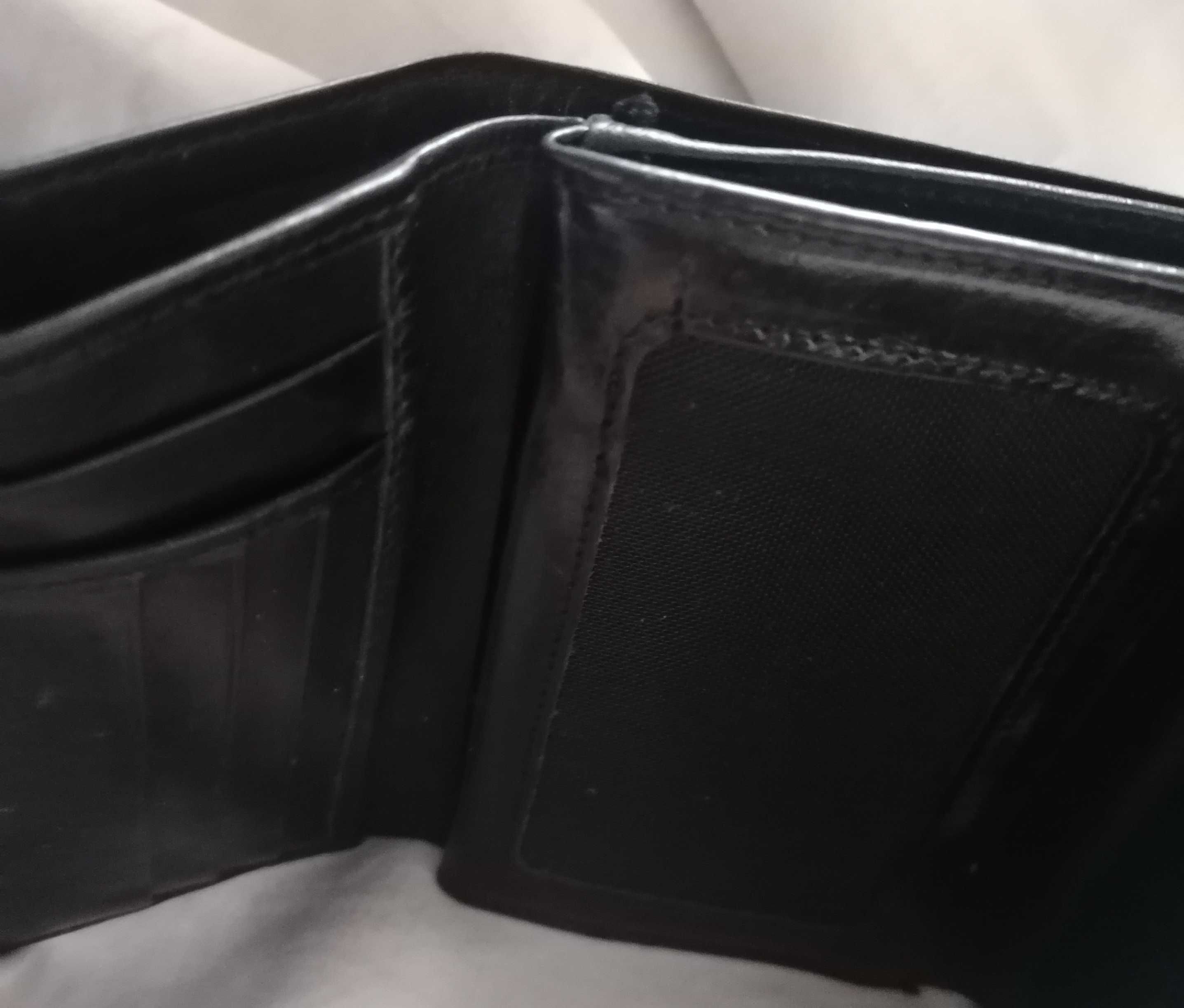 Nowy kompaktowy portfel ze skóry naturalnej - dobry pomysł na prezent