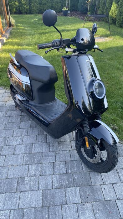Skuter elektryczny niu GT