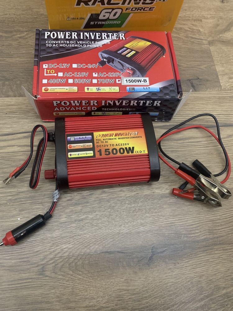 Инвертор Power Inverter 12V 220V 1500W