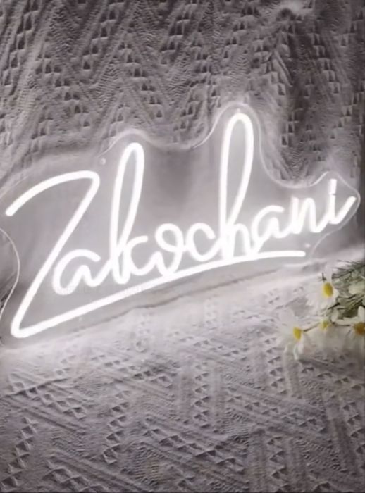 Napis led ledon neon Zakochani wynajem