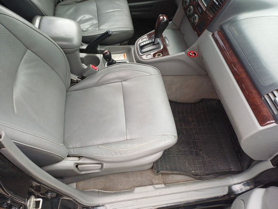 Suzuki Grand Vitara XL-7 2005 р. • Газ/Бензин • Автомат • 2.7 л