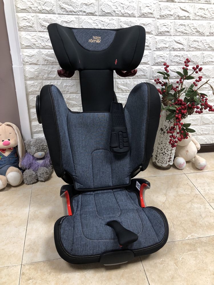 Автокрісло BRITAX ROMER KIDFIX2 XP SICT Група 2/3 (15-36кг) бустер