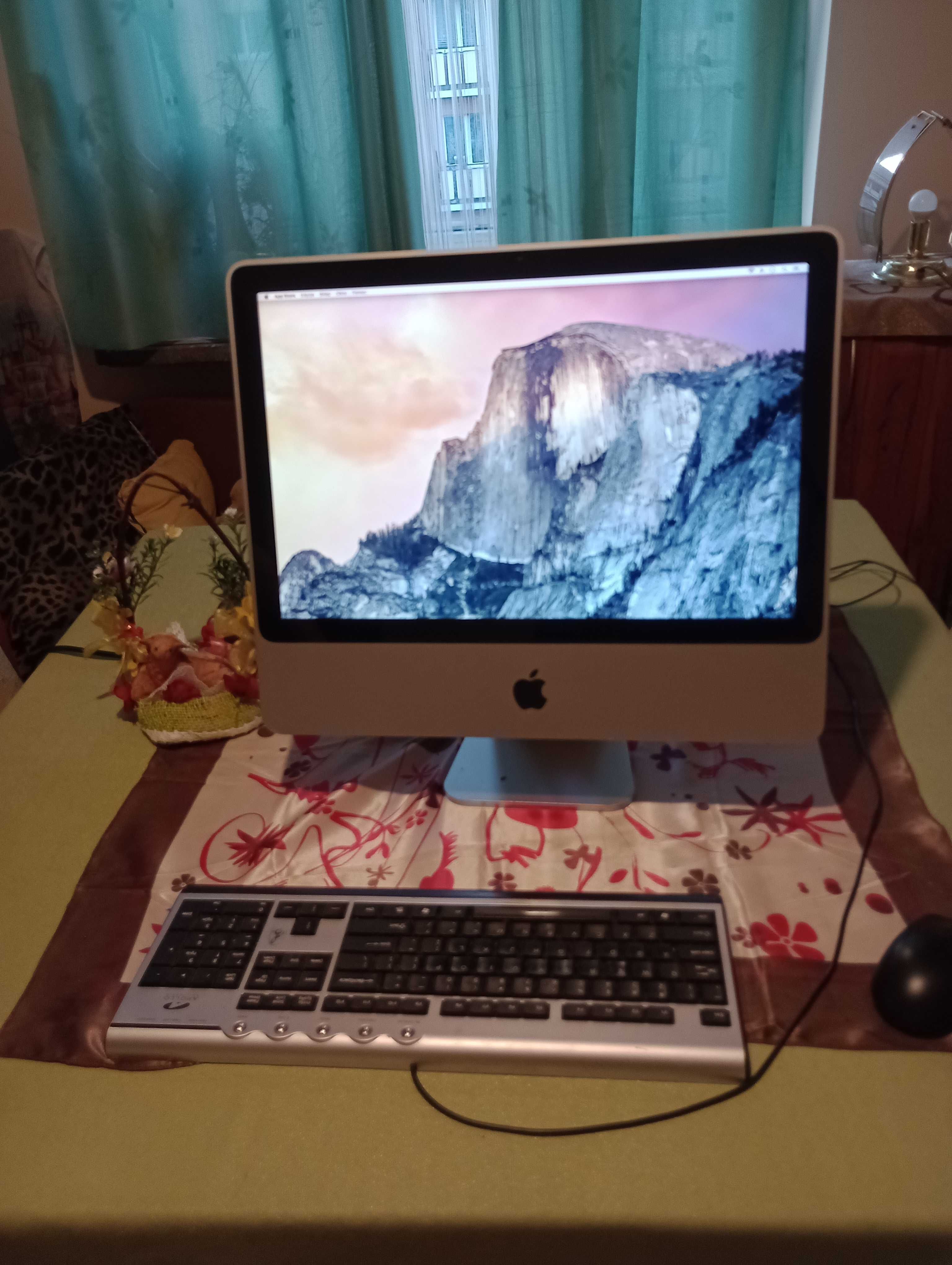 sprzedam 2 laptopy  z kamerkami i 1 komputer z Wordem