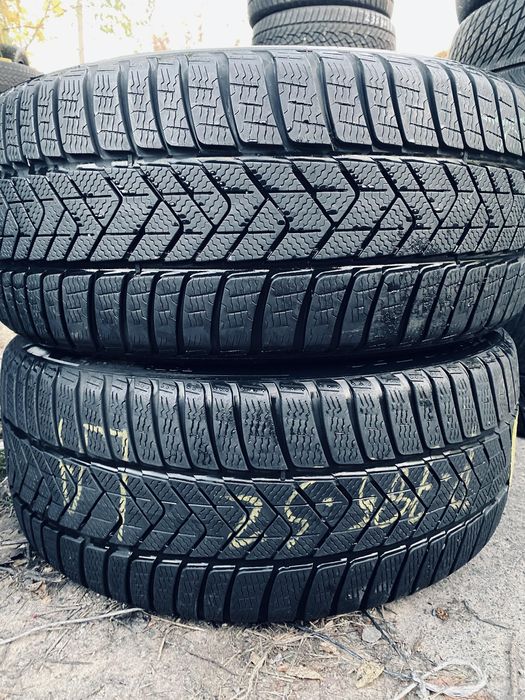 255 40 20 Pirelli winter Scorpion elect 85%