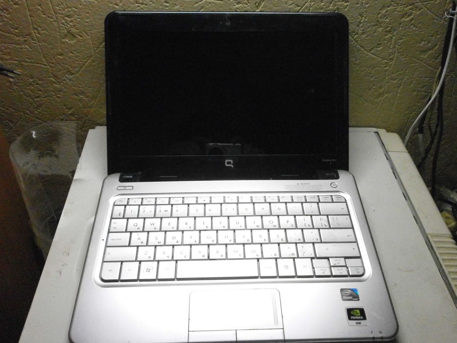 HP Compag Mini 311 неисправний некомплектный на запчасти