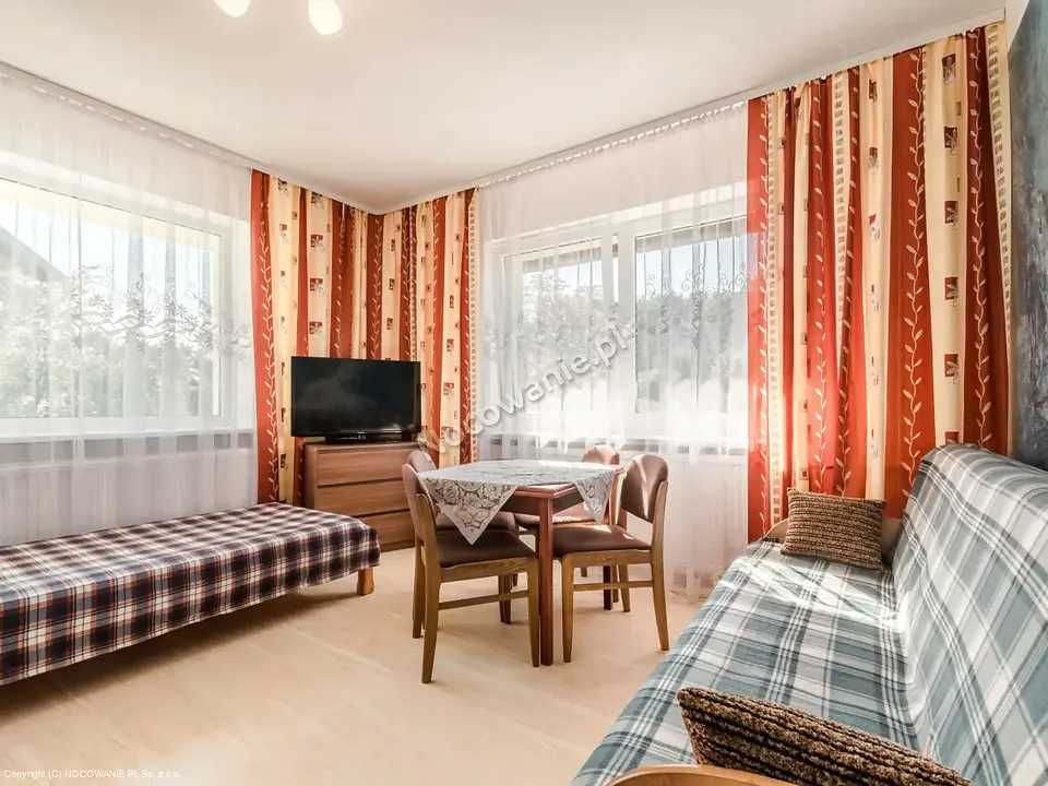 Pokoje z łazienkami, 3-5  osobowe, morze, Mierzeja, Junoszyno, kuchnia