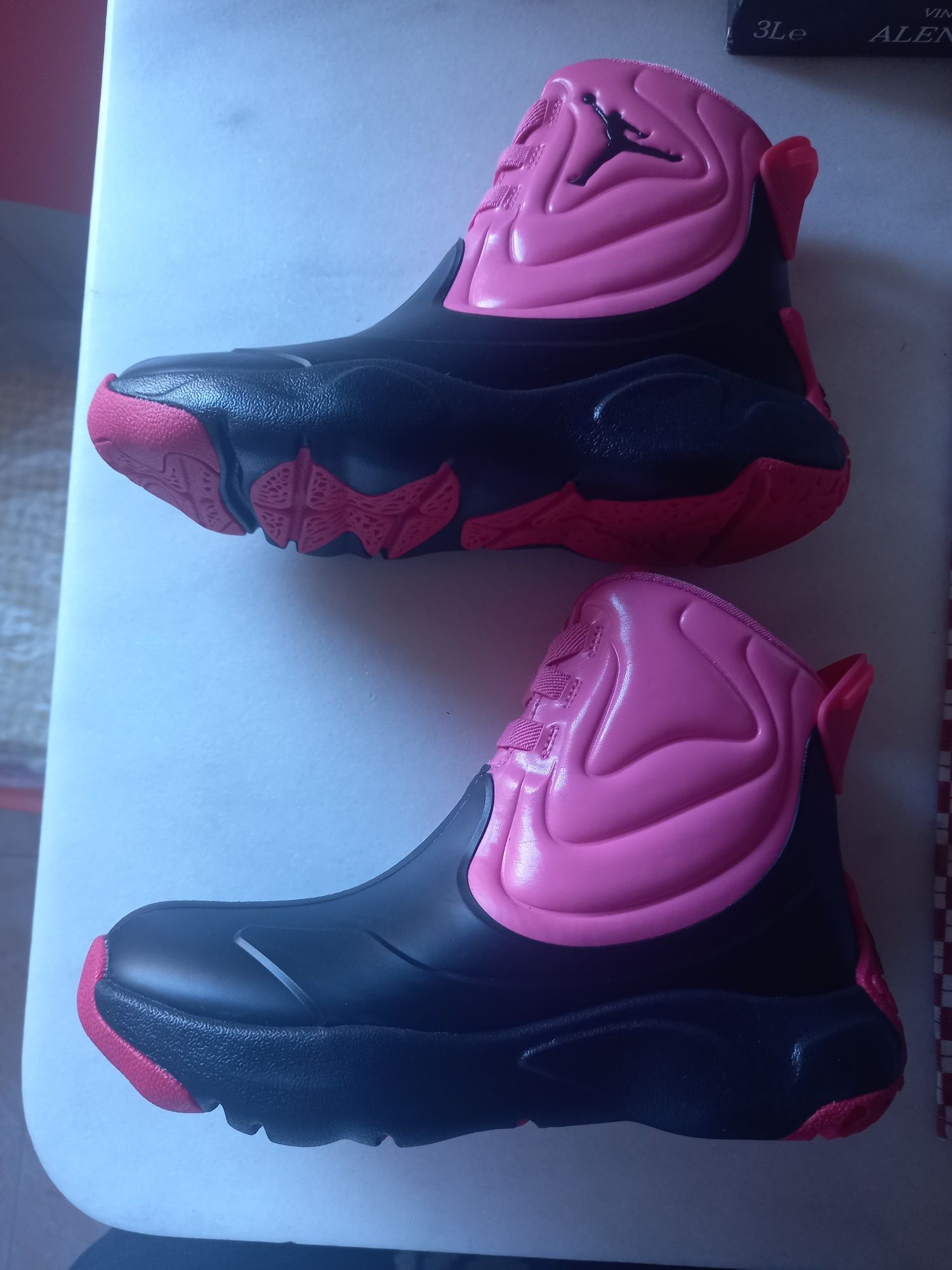 Botas Nike Air Jordan Drip 23 Impermeável Rosa/Preto EU 31