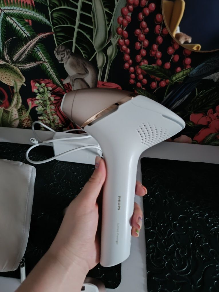 Philips Lumea Prestige depilator laserowy bezprzewodowy