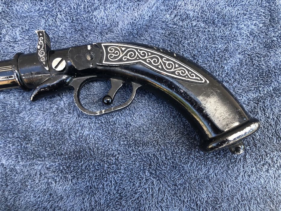 Продам іграшку игрушку сувенір сувенир пістолет пистолет мушкет