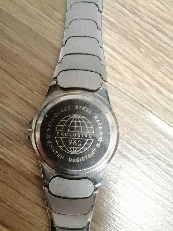 Часы от Киевской городской администрации