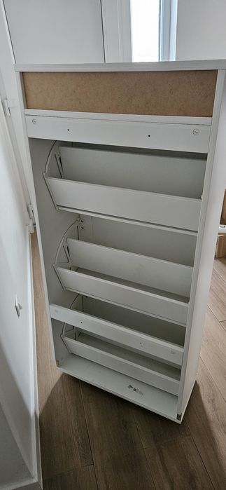 Sapateira Ikea BRUSALI