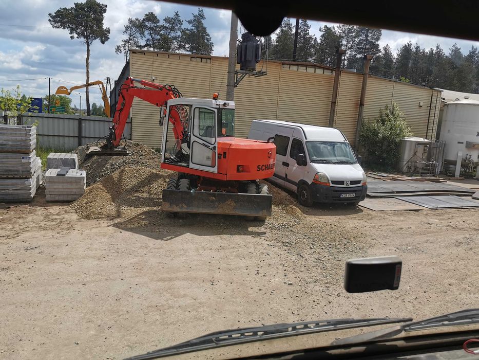 Roboty Ziemne, usługi koparką, rozbiòrki budowlane, przyłącza, zasypy.
