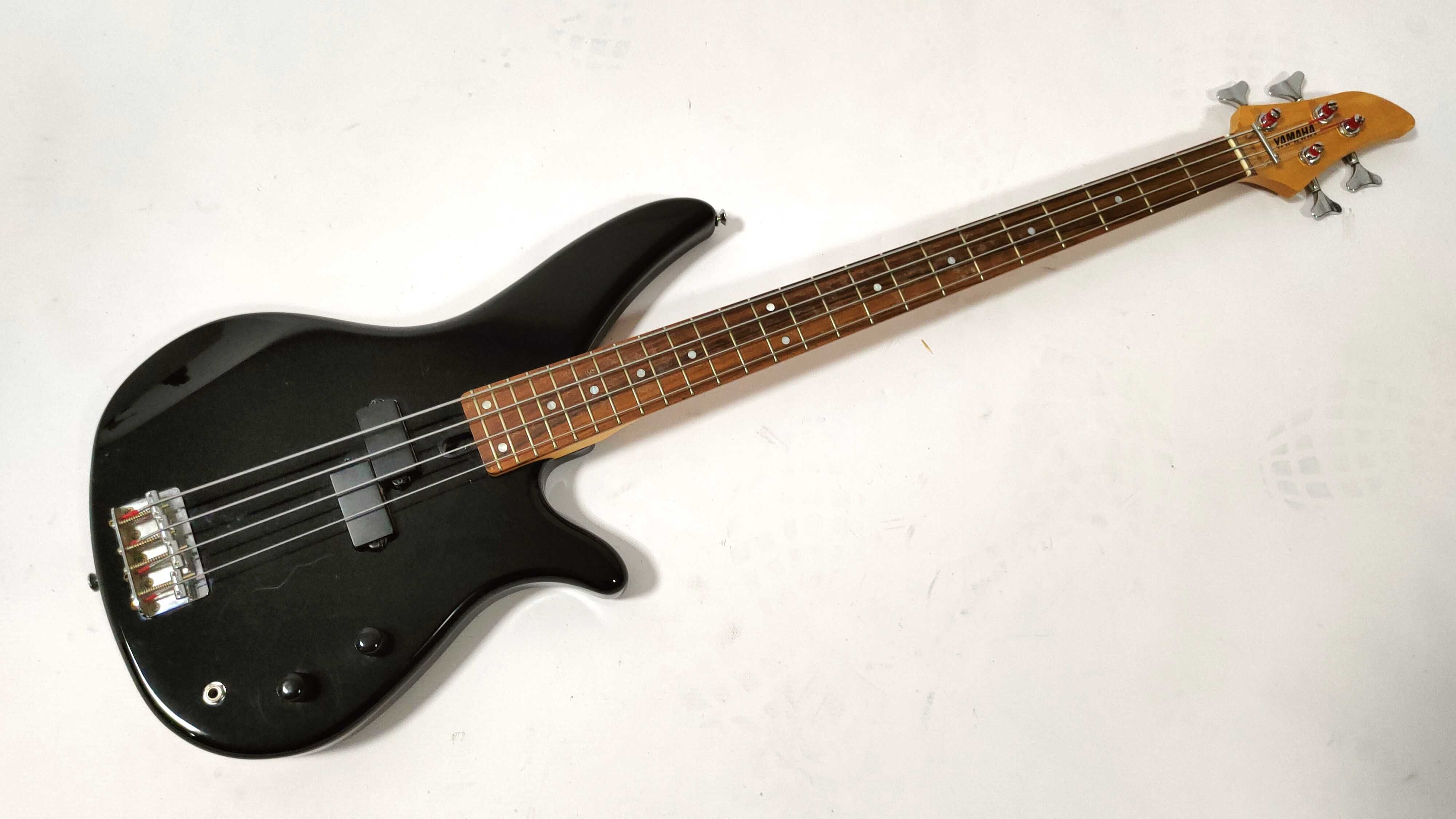 Gitara basowa Yamaha RBX 260