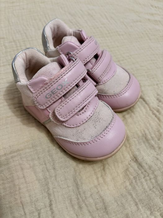Кросівки на дівчинку Geox