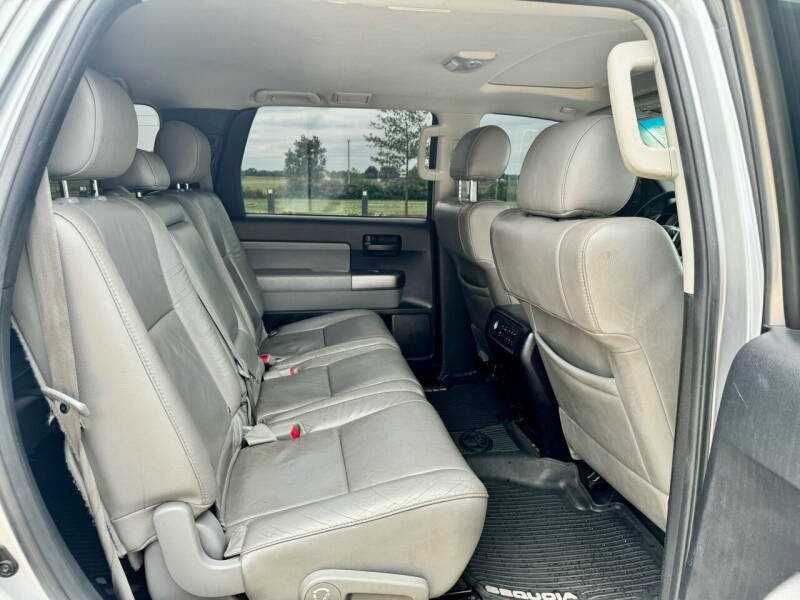 2017 Toyota Sequoia