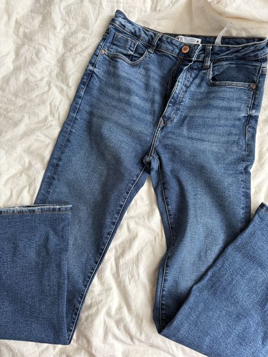 Джинси кльош від zara