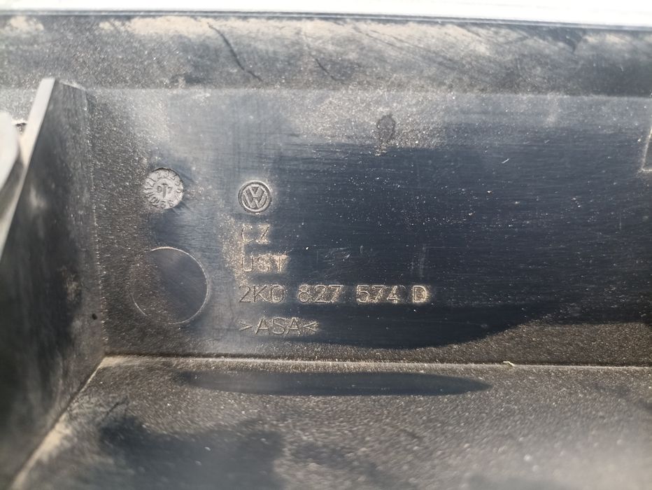 Корпус фонаря подсветки номерного знака Caddy 3 / 2K0827574F