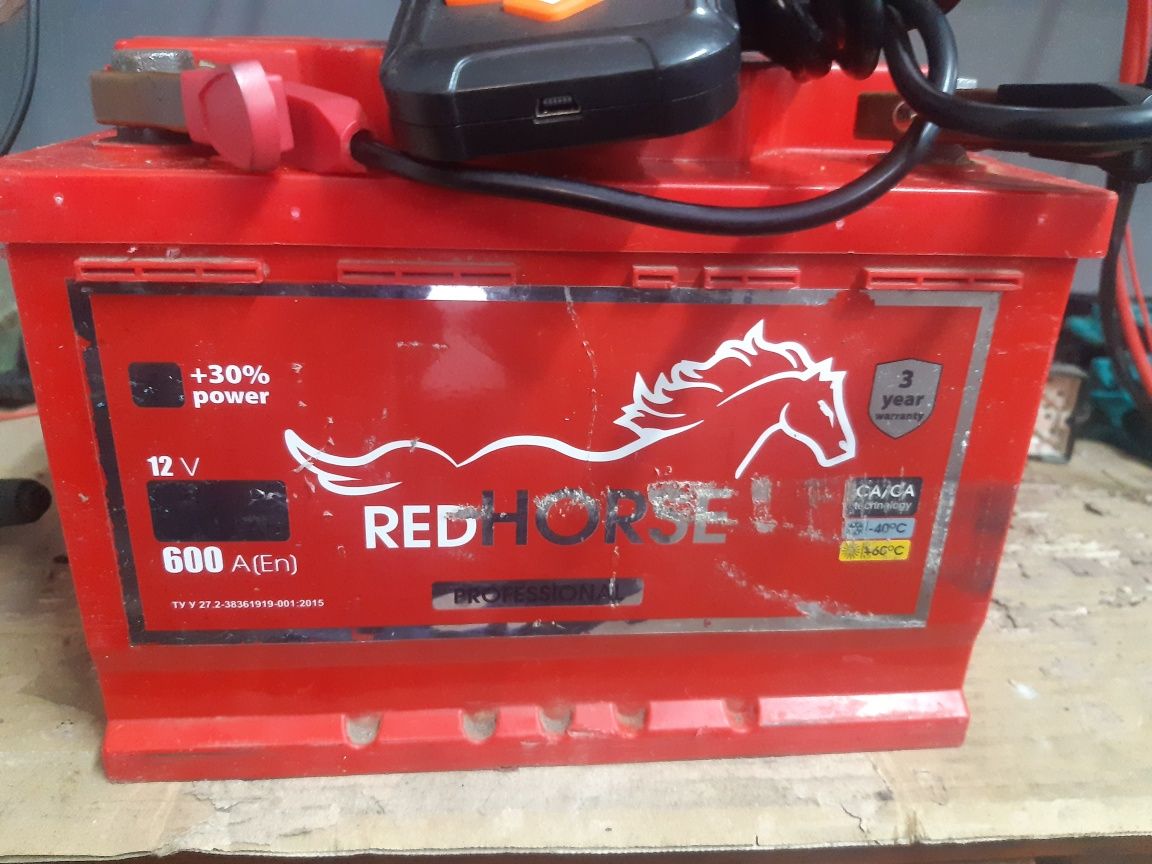 Акумулятор RedHorse 60a/h 600a