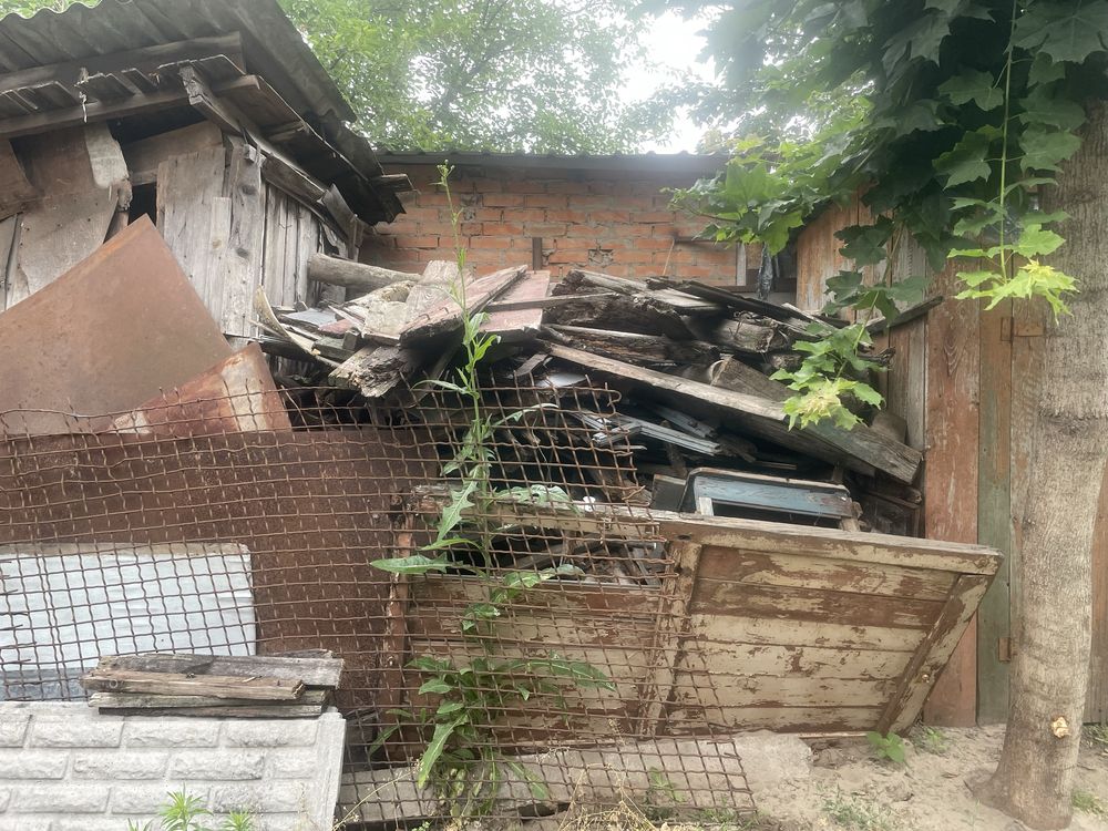 Віддам дрова зі старого паркану!!