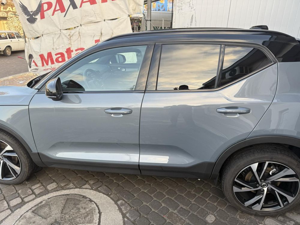 Продам 2022 Volvo xc40 R-Design з пакетом Polestar