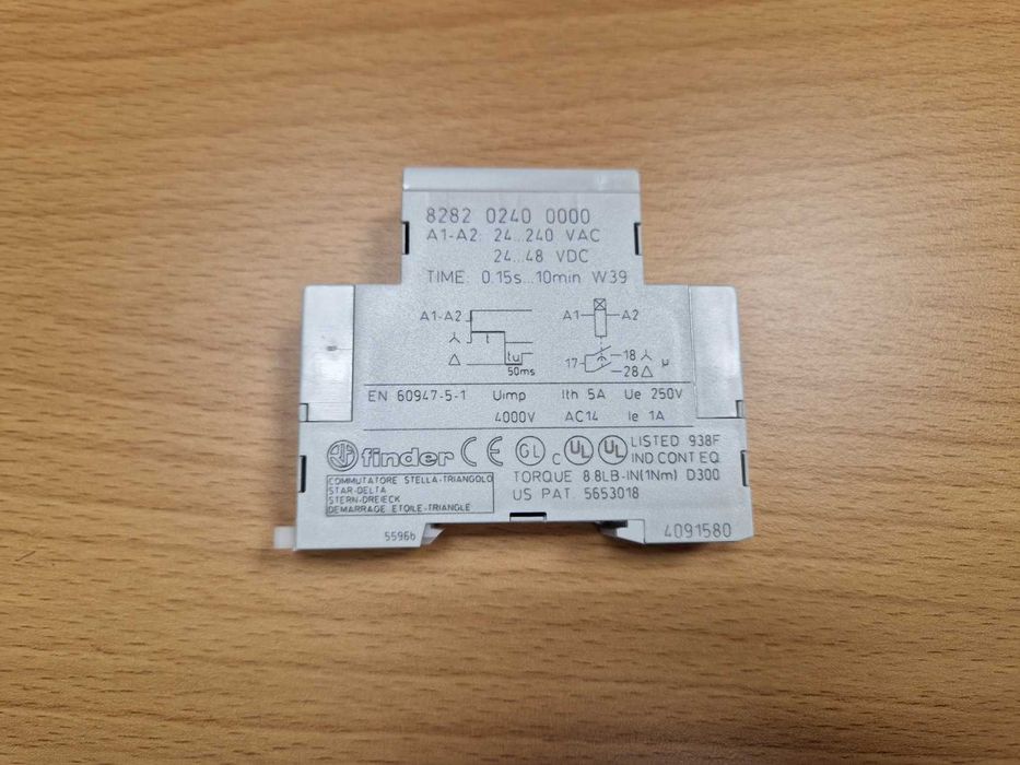 FINDER Przekaźnik czasowy 82.82.0.240.0000