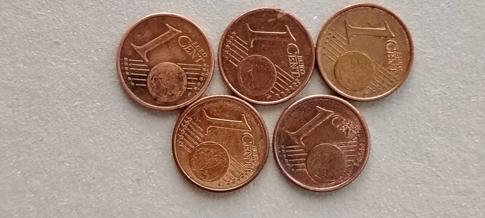 5 moedas de 1 Cts Irlanda vários anos