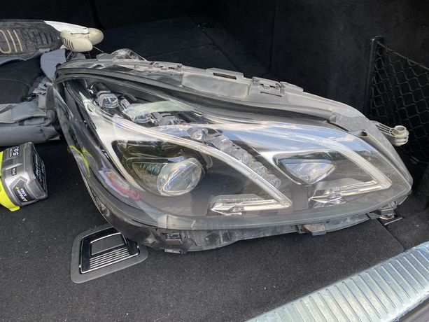 Reflektor prawy oryginal z modulami Mercedes W212 EU poliftowy ILS LED