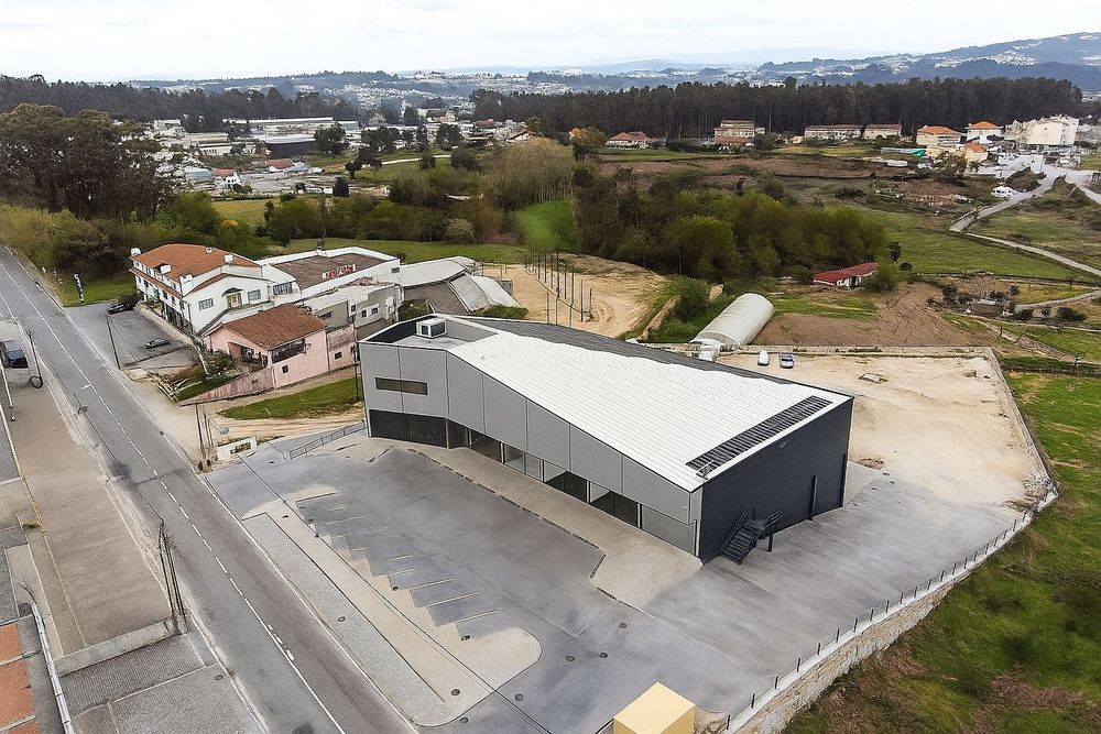Alugo espaço comercial