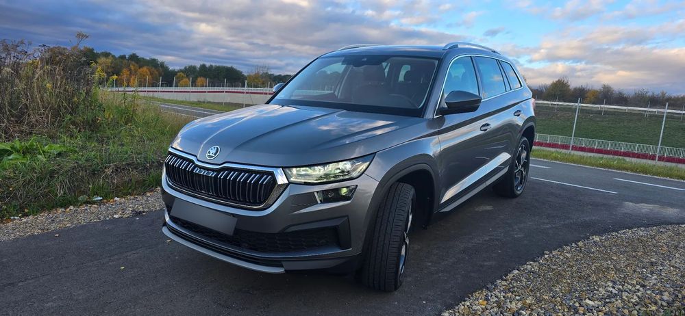 Skoda Kodiaq Rodzinna Skoda Kodiaq 7 miejsc 2.0 TSI Automat + dodatki