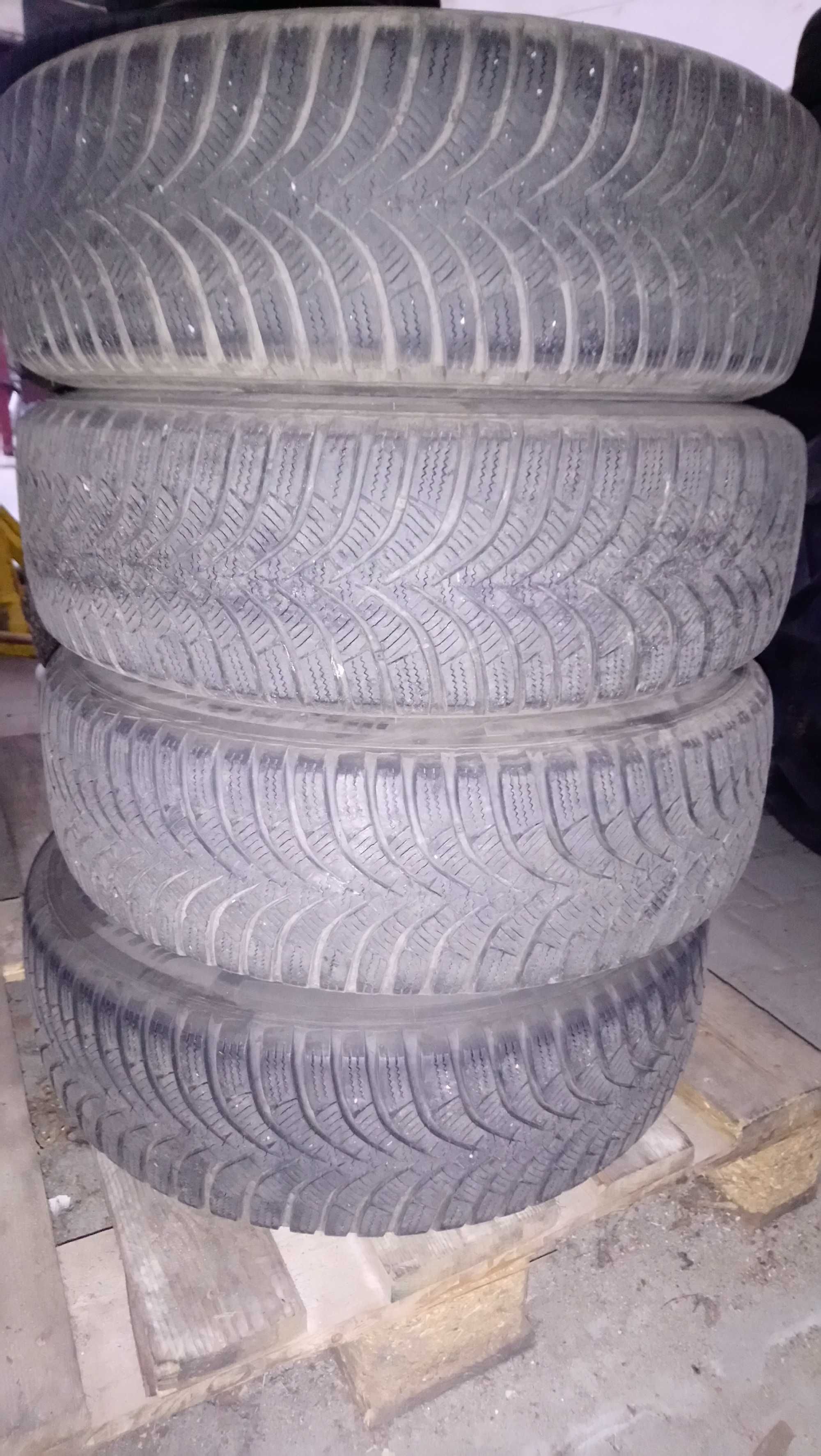 Koła KIA Stonic felgi stalowe z oponami zimowymi 15" 185/65/R15 88T MS