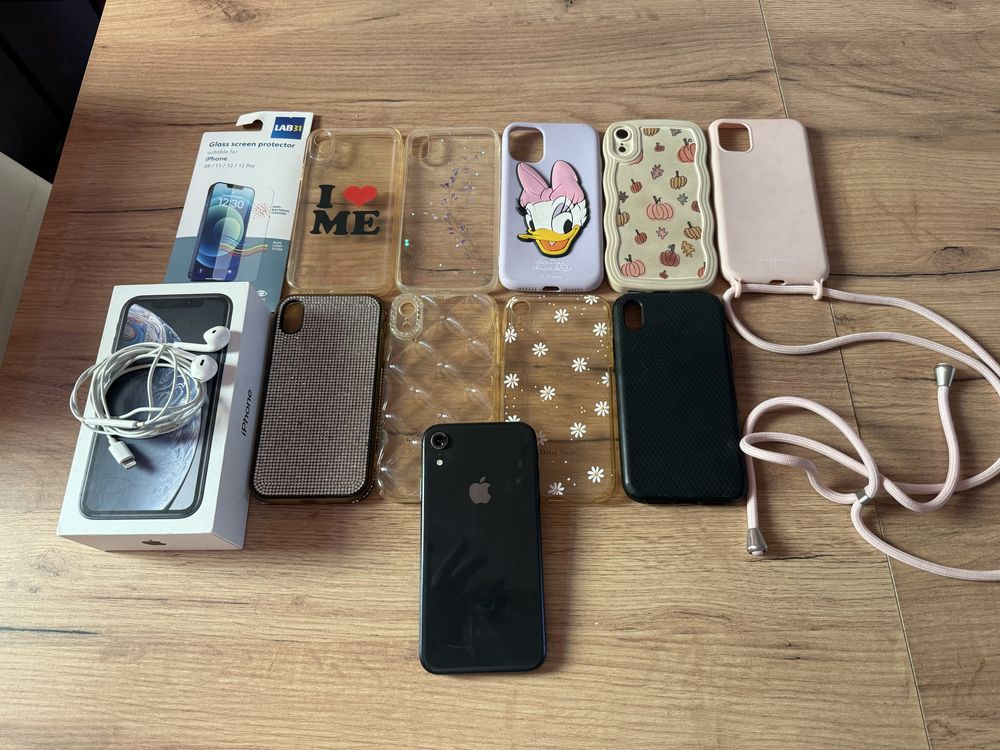 iPhone XR czarny