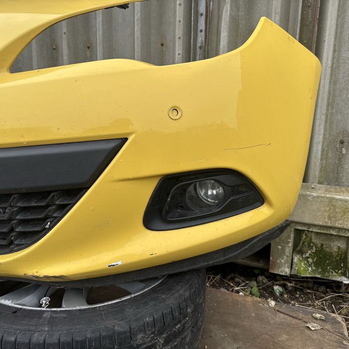 Opel Astra J GTC przedni Zderzak komplet.2012