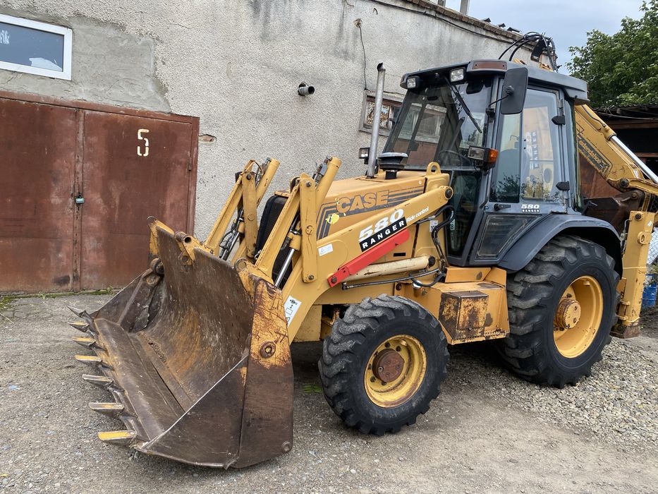 Продам екскаватор Сase 580