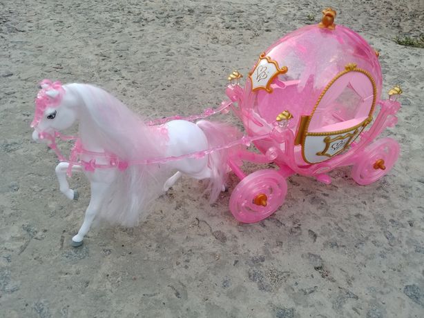 Карета с лошадью для Барби ,золушки ,принцессы куклы всего 100 грн