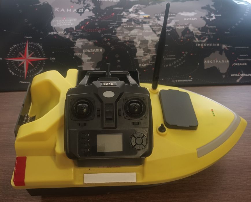 Продам кораблик Flytec V020