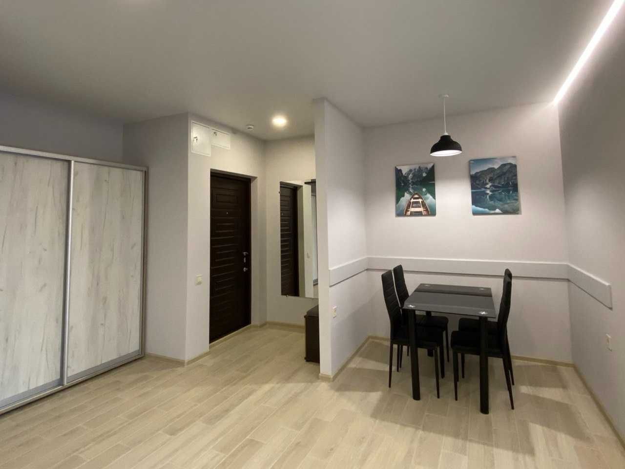 Продам 2 комнатную квартиру Сахарова 3Г