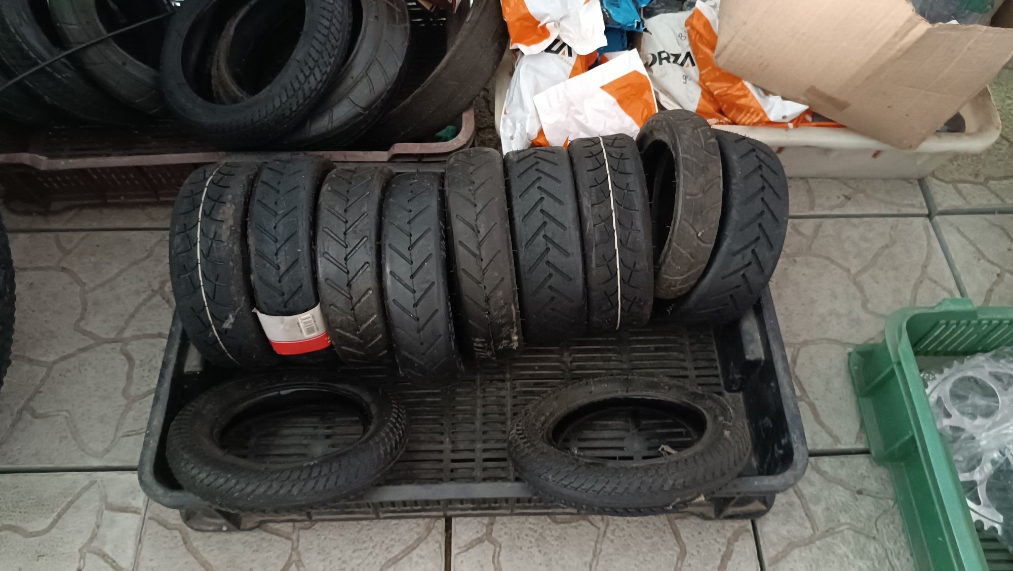 Покришка, камера до електро самокатів 8*1/2,10*2,125, 10*2,50,гусматик