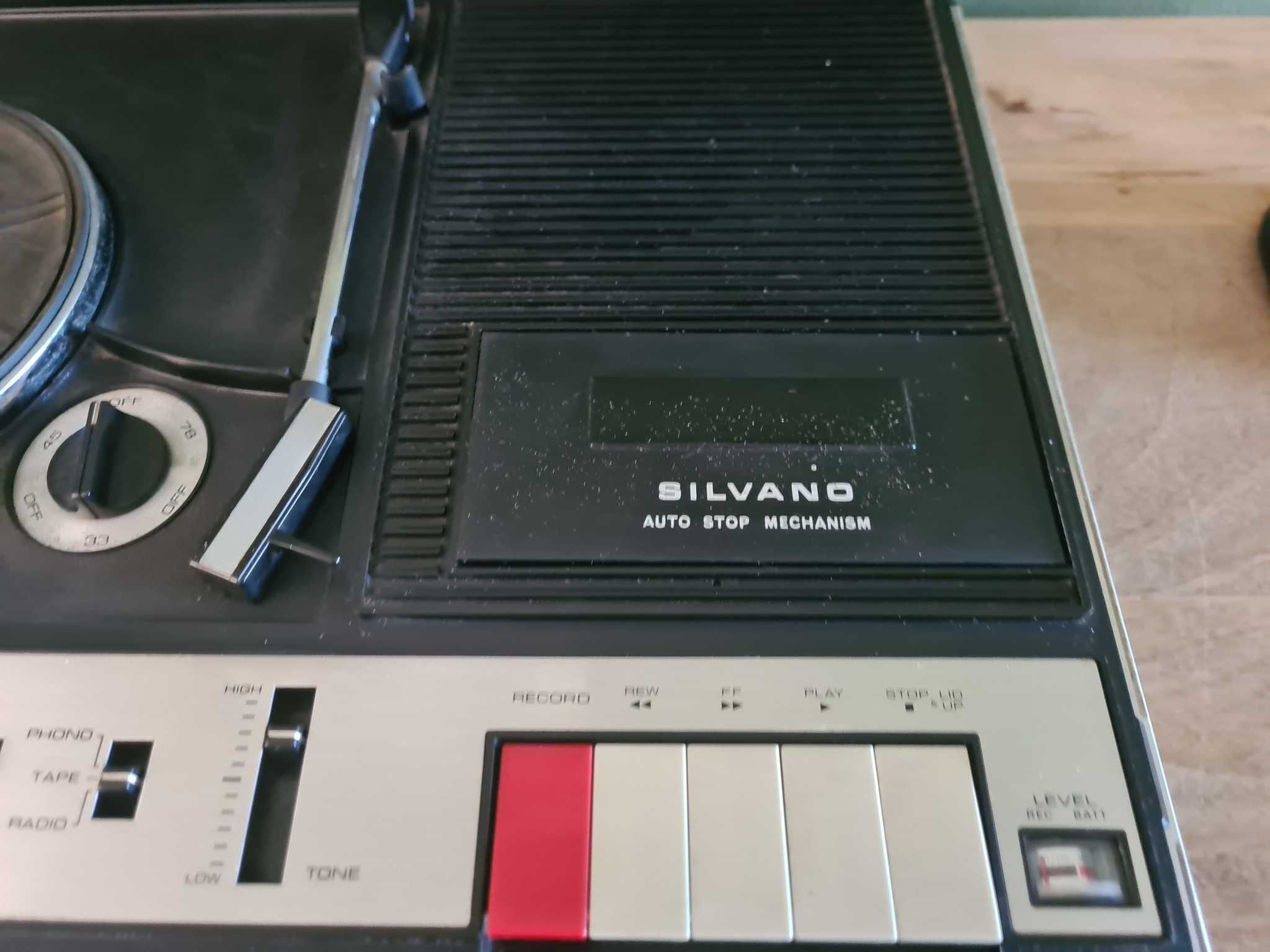 Mala Giradiscos/rádio e Cassetes Silvano
