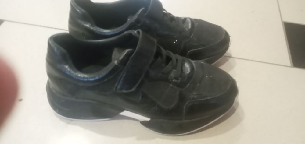 Кросівки для дівчинки 33-34р.